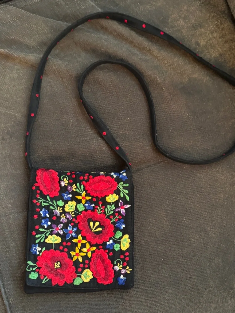Embroidery canvas flower design crossbody bag / shoulder bag
